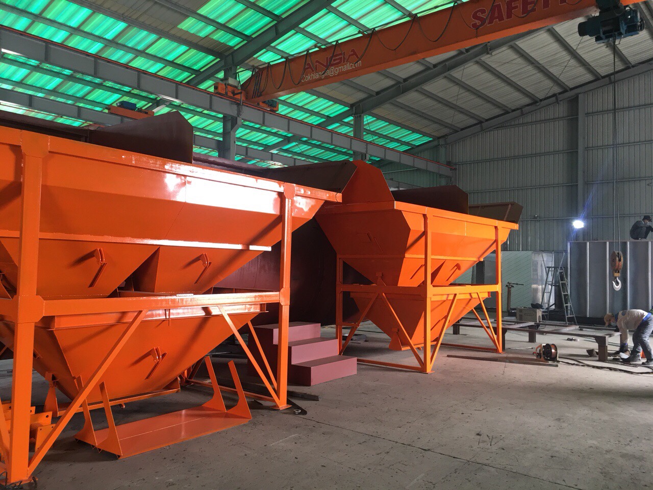 PHỄU CẤP LIỆU PLD - 1200